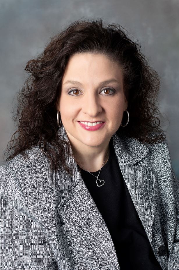 Professional portrait of Leah Patterson Lust